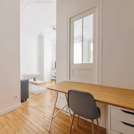 Appt 1 Bdr 2p Near Buttes Chaumont Appartamento *